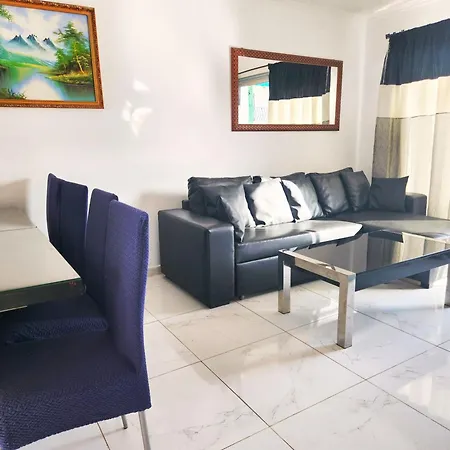 Holiday home 3 Bedroom Pool Front In Costa Adeje (Tenerife)