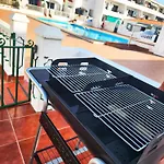 3 Bedroom Pool Front In * 阿德耶
