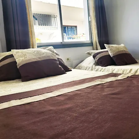 3 Bedroom Pool Front In * 阿德耶