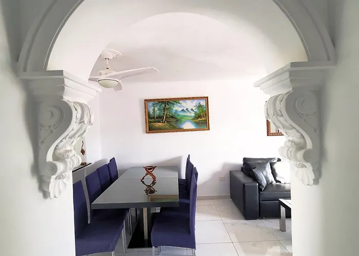 3 Bedroom Pool Front In 度假居 *