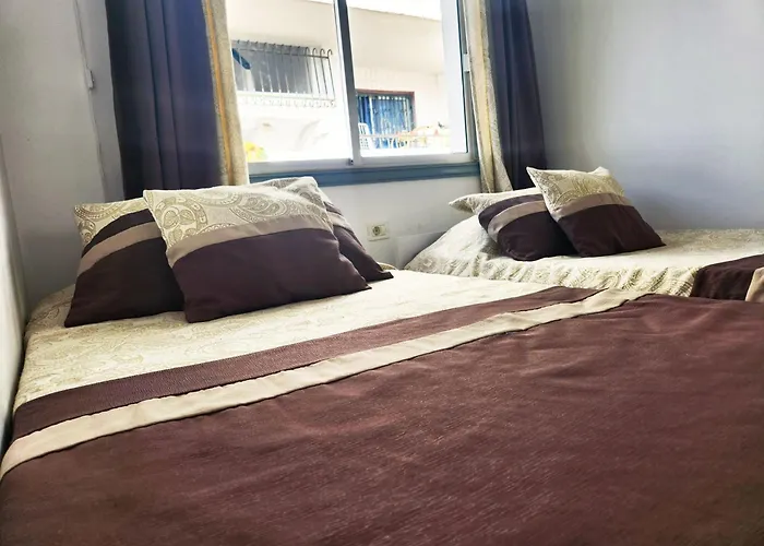 3 Bedroom Pool Front In * 阿德耶