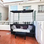 3 Bedroom Pool Front In Адехе