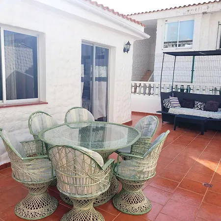 3 Bedroom Pool Front In Ferienhaus *