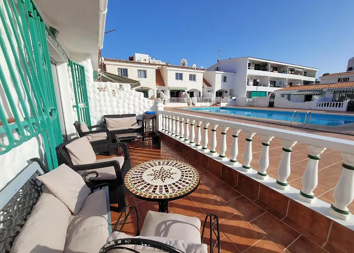 3 Bedroom Pool Front In